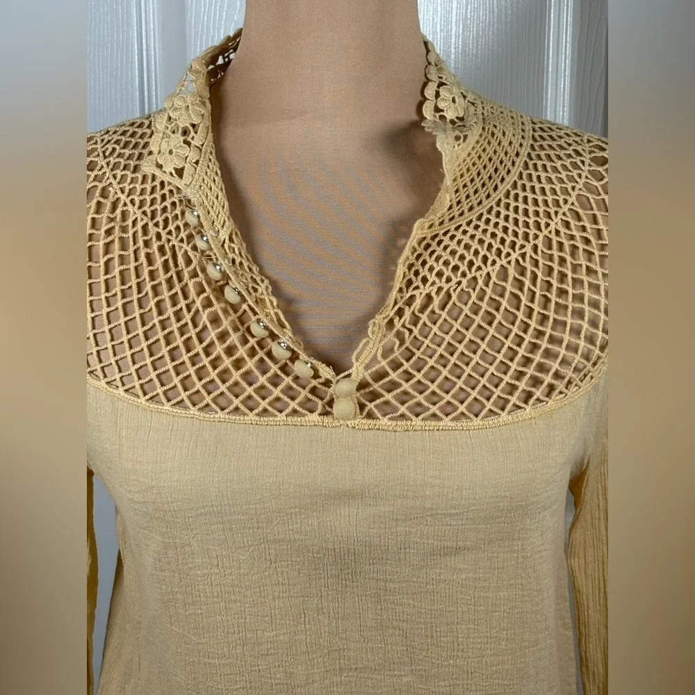 Free People On The Island Crochet Neckline Yoke Blouse Size Small